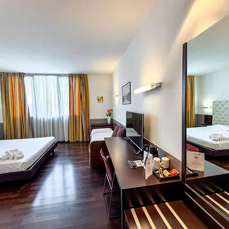 Continental Urban Art Hotel 4*