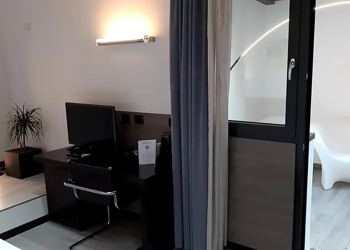 Hotel Continental Urban Art Zola Predosa