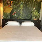 Continental Urban Art Hotel