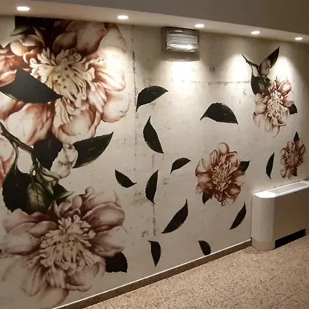 Hotel Continental Urban Art 4*