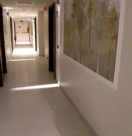 Ξενοδοχείο Continental Urban Art 4*