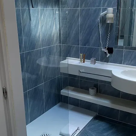 Continental Urban Art Hotel 4*