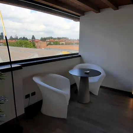 Hotel Continental Urban Art 4*