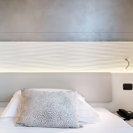 Continental Urban Art Τζόλα Πρεντόζα