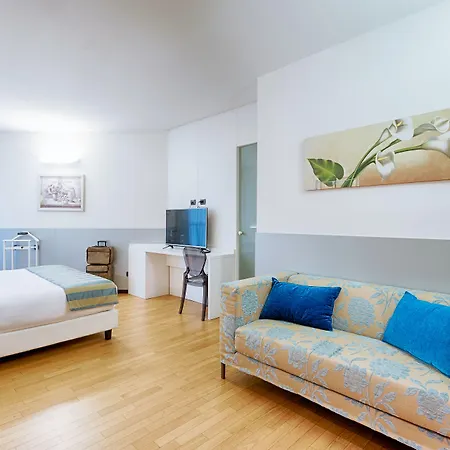 Continental Urban Art 4*