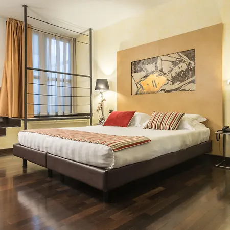 Continental Urban Art Hotel 4*