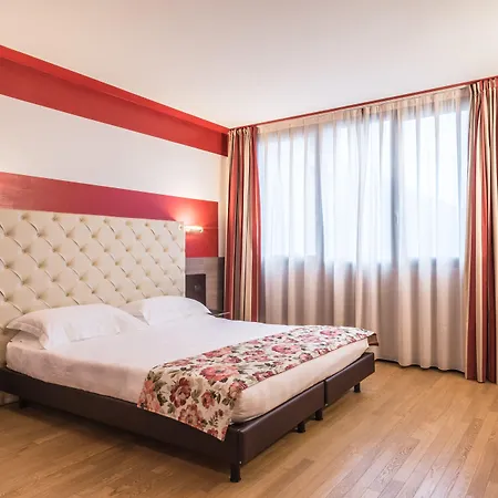 Continental Urban Art Hotel