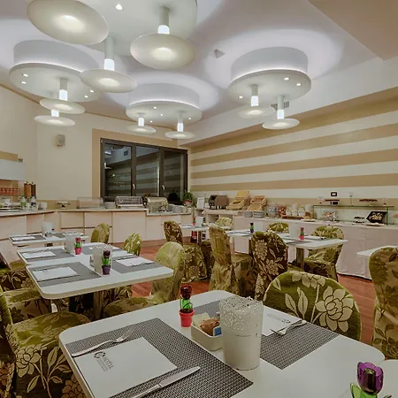 Ξενοδοχείο Continental Urban Art 4*