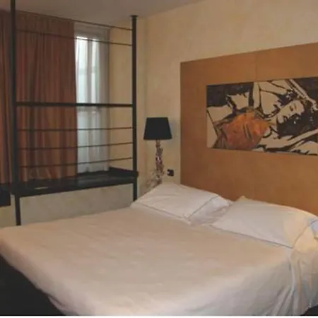 Ξενοδοχείο Continental Urban Art Τζόλα Πρεντόζα