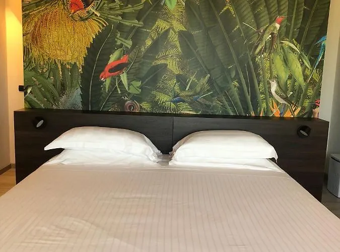 Continental Urban Art Hotel