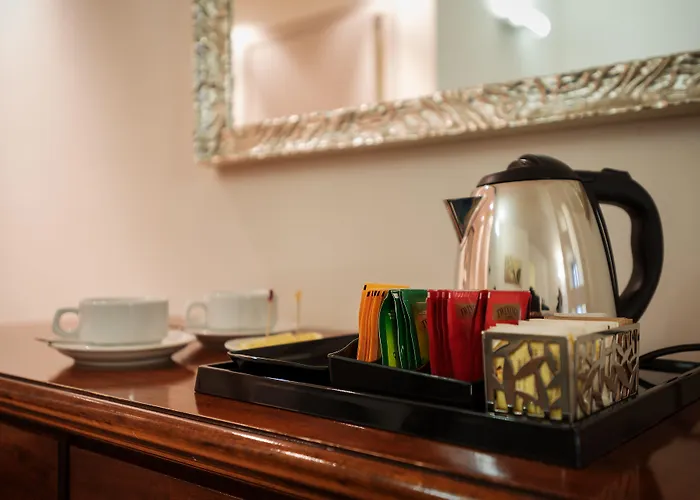 Continental Urban Art Hotel 4*