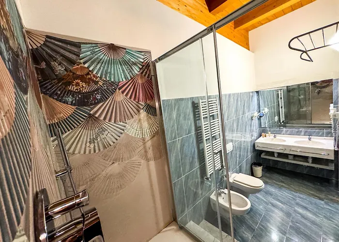 Continental Urban Art Hotel